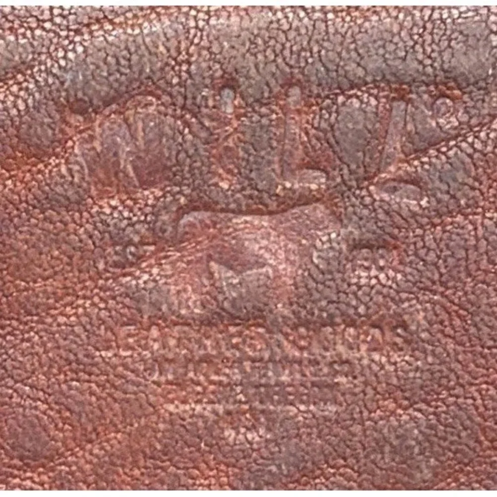 Vintage Will Leather Goods Envelope Clutch w/removable Chain Shoulder Strap.
